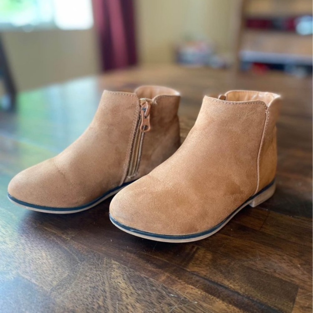 Cat & Jack Toddler Girls Brown Zip Up Booties 10T